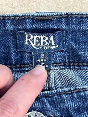 Reba Women’s Size 8 Dark Wash Straight Leg Jeans Classic Stretch Denim
